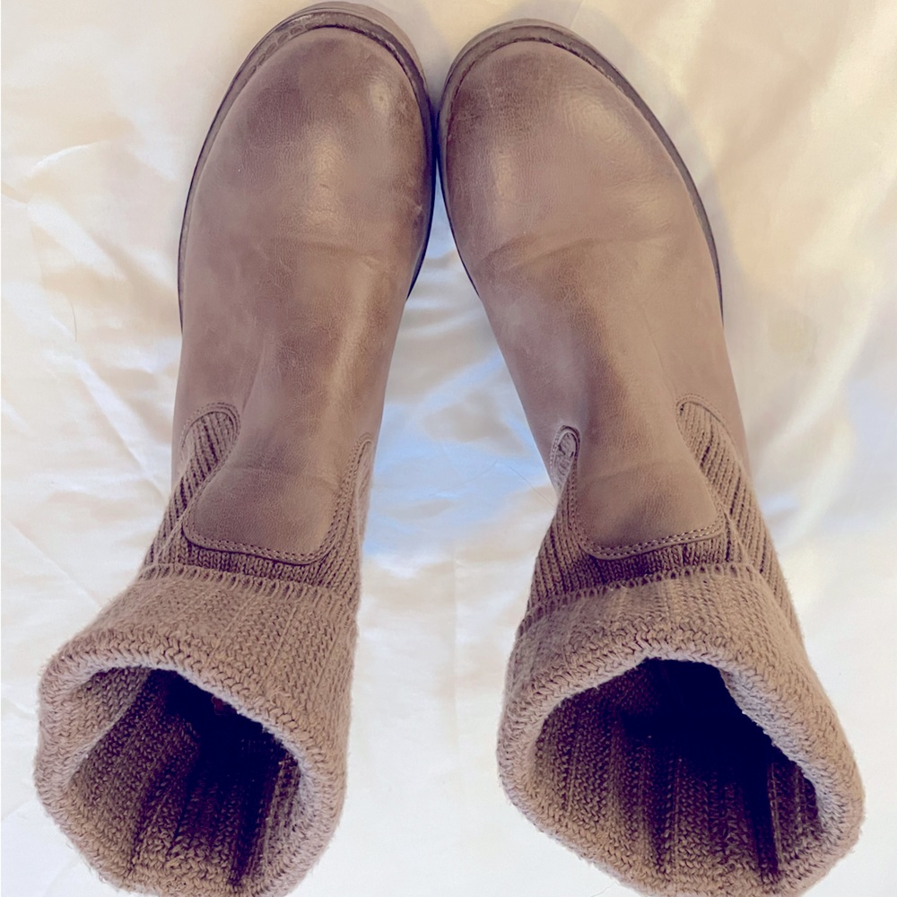 Brown boots